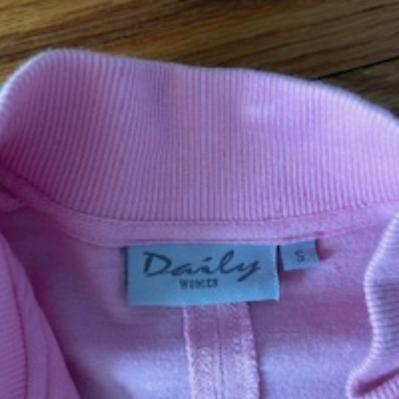 Women's Knit Golf Jacket - Picture 3 of 4